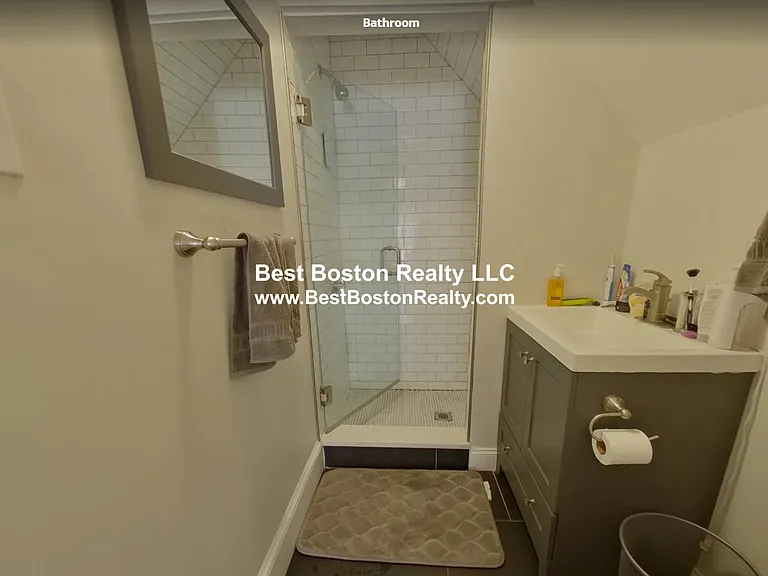 53 Hawthorne St — Photo 5