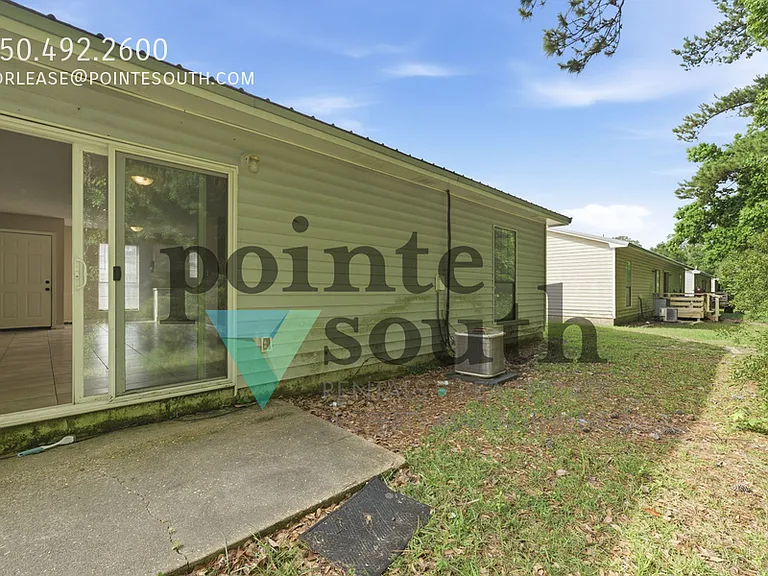 6413 Schoel Ln — Photo 14