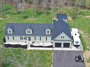 4591 Old Stage Rd, Radford, VA 24141