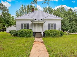 802 Anderson St, Calhoun Falls, SC 29628