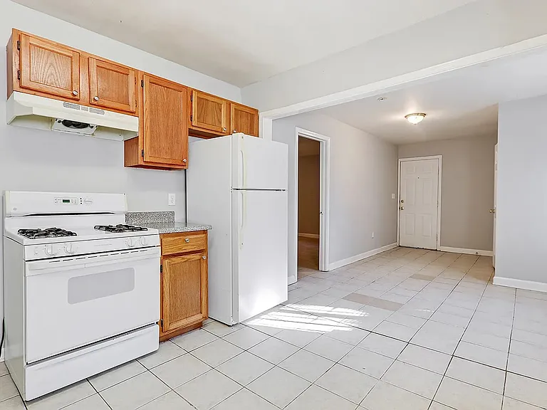 656 Daniel Ave — Photo 12