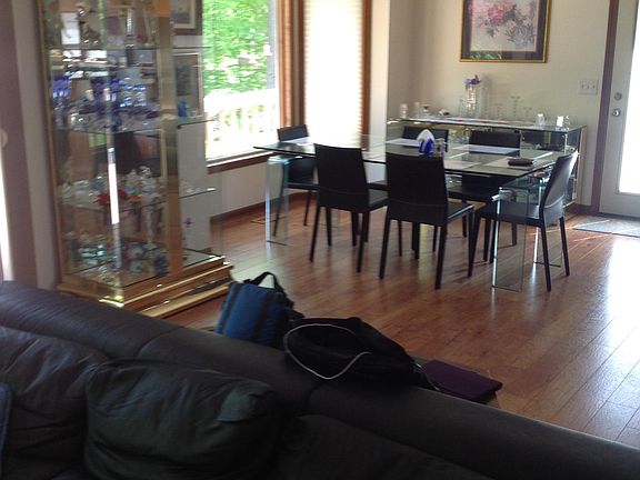3rd image of 1434 Bayview Dr