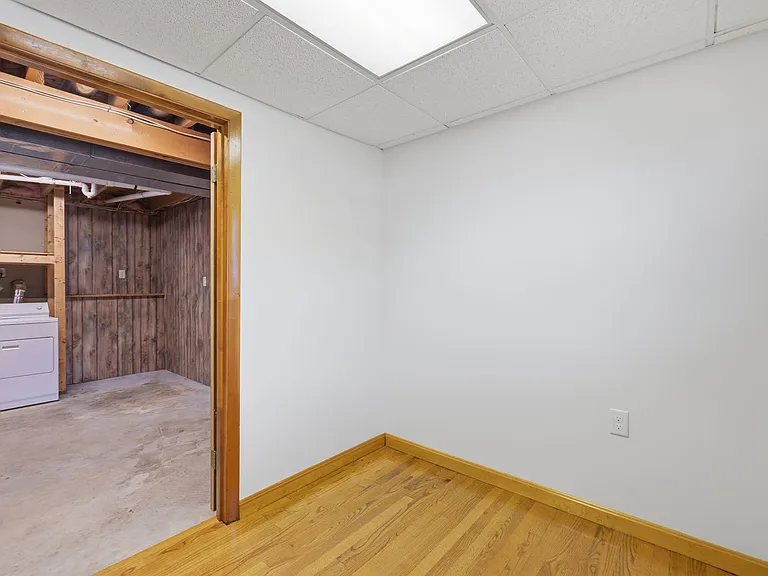 121 Rolling Ridge Ln — Photo 29