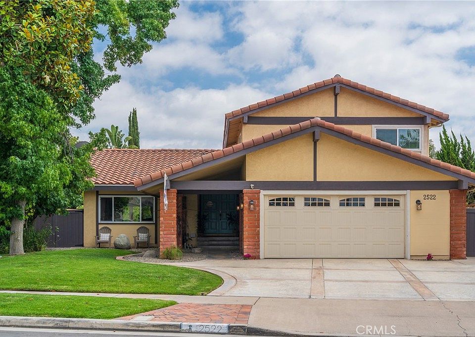 1st image of 2522 E Diana Dr