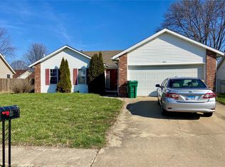 621 Wintergreen Dr, O Fallon, IL 62269