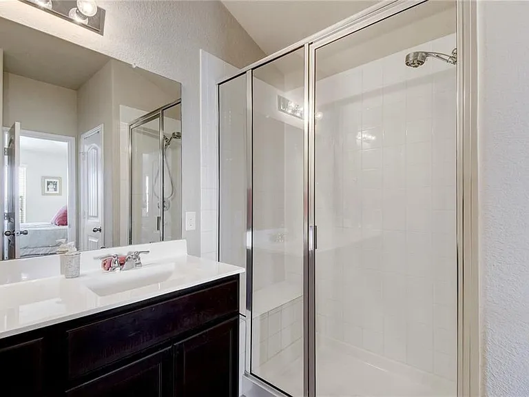 412 Crater Lake Dr #412 — Photo 18