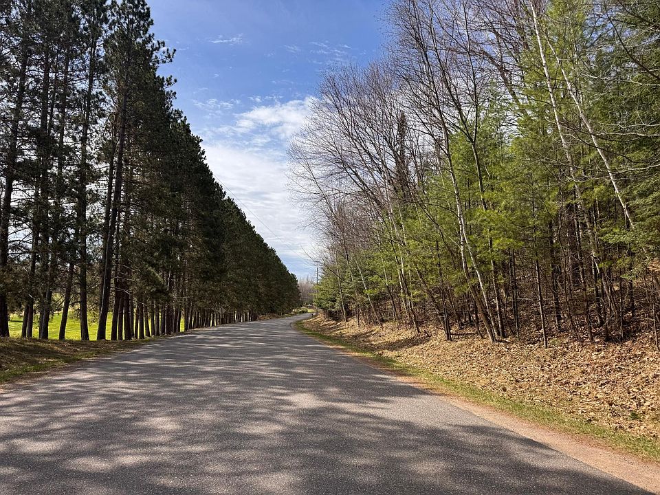 1st image of On Lakewood Rd