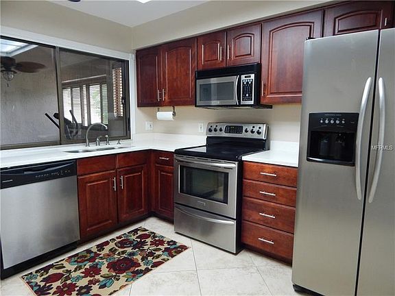 3rd image of 4142 Pinelake Ln APT 203