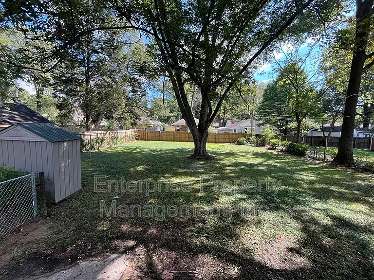 792 Saint Nick Dr — Photo 18