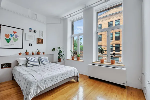 Sold by Compass | media 4