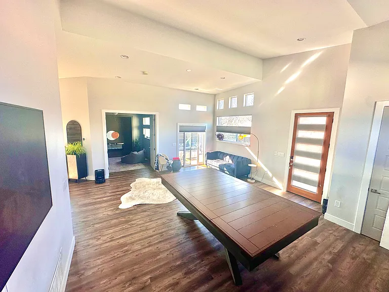326 S Jasmine St — Photo 8
