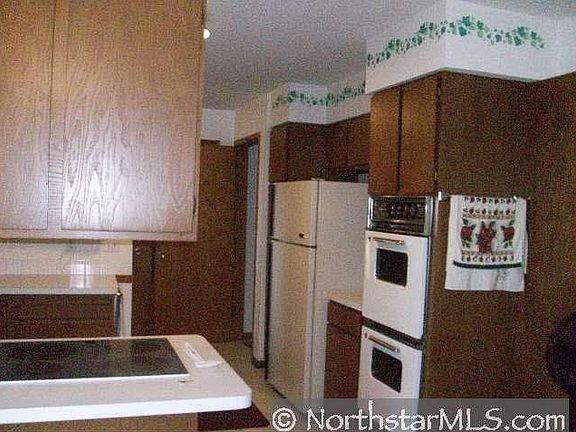 3rd image of 313 Oliver Street N