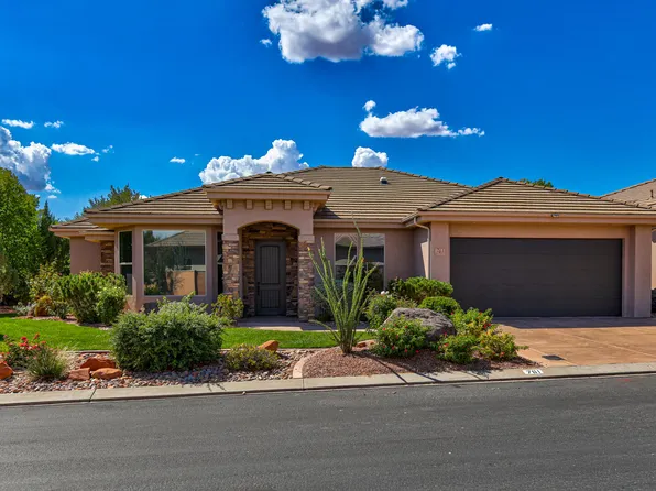 761 W North Links Dr, Washington, UT 84780