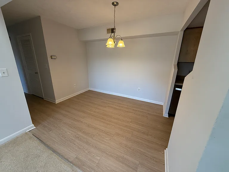 2102 Turtle Run Dr #9 — Photo 5
