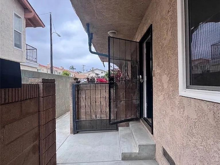 2615 Curtis Ave #B — Photo 4