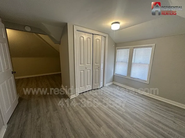 223 W Keefe Ave — Photo 5