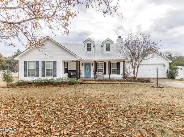 111 N Lakeshore Dr, Cochran, GA 31014