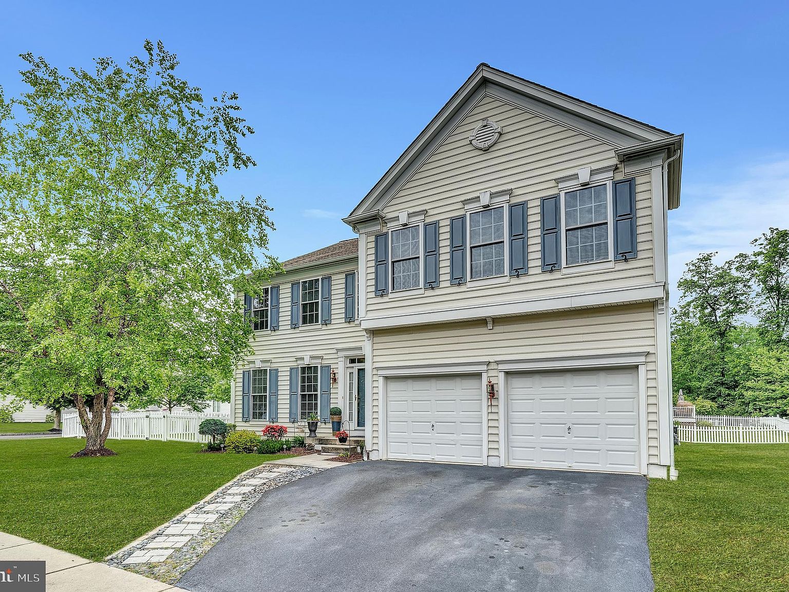 358 E Armstrong Dr, Fountainville, PA 18923 MLS PABU2049728 Zillow