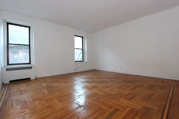 Rented by Dynamik Realty | media 22