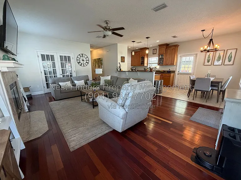 3886 Walsh St — Photo 17