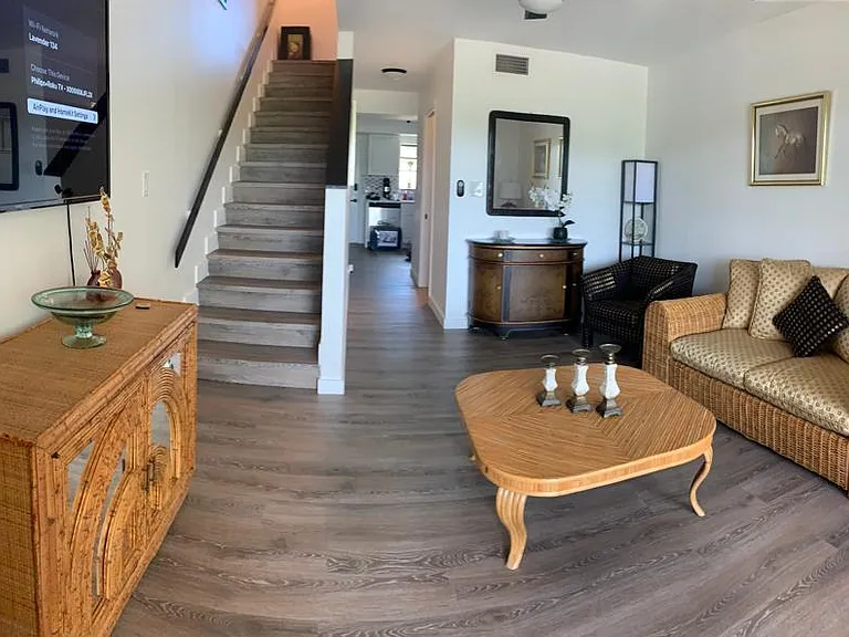 134 Lavender Ave — Photo 3