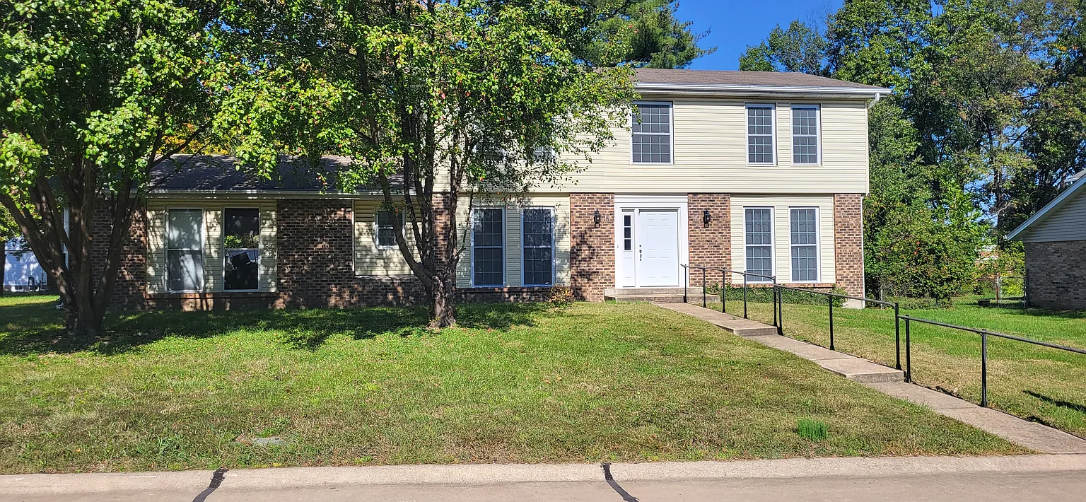 351 Windsor Spring Dr photo 1