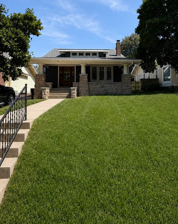 4 bed, 2.5 bath, 2200 sqft, $3,750 — Photo 1