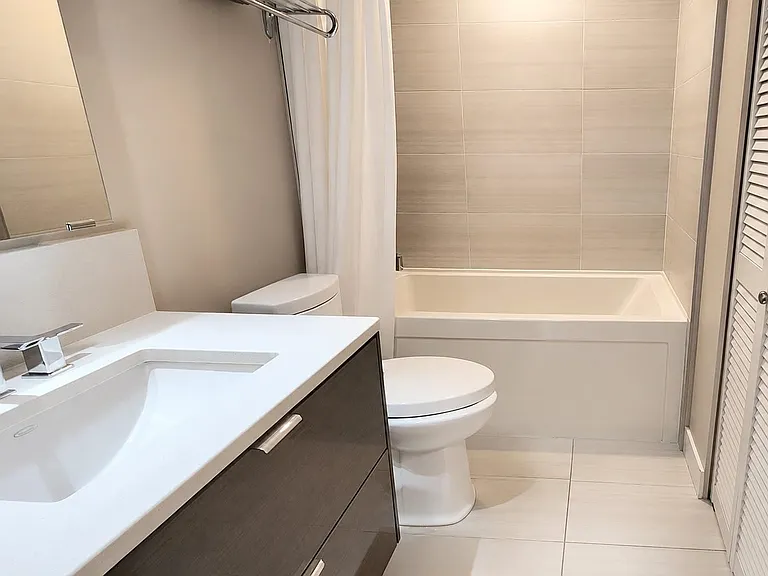 1777 W 7th Ave #105 — Photo 4