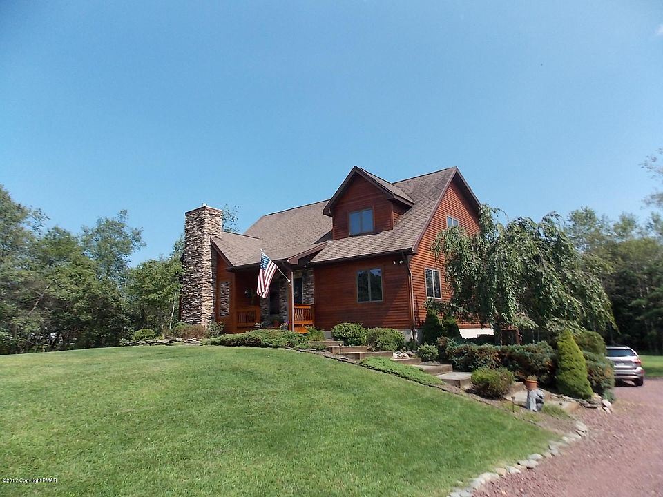 1st image of 211 Bishop Cir