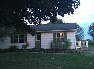 6597 N Lake Rd, Bergen, NY 14416