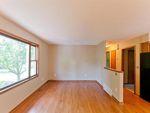 5th image of 2067 17 3/4 Avenue