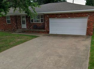 320 SE 15th St, Pryor, OK 74361