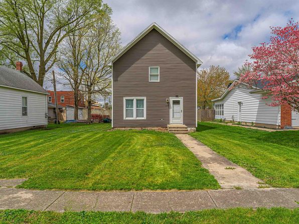 107 N Bogardus St, Elkhart, IL 62634