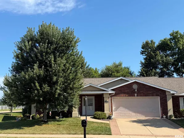 5433 W Flagstone Dr, Peoria, IL 61615