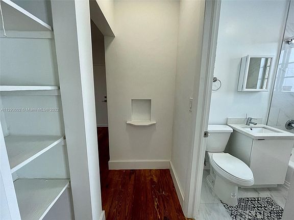 5th image of 1608 Meridian Ave #7