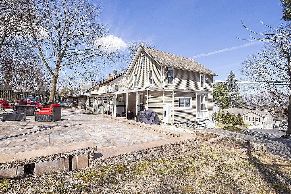 4 bed, $3,950 — Photo 4
