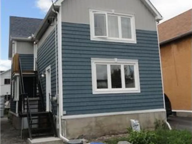 230 Durocher St — Photo 1