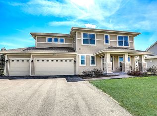 511 Summerfield Dr, Williams Bay, WI 53191
