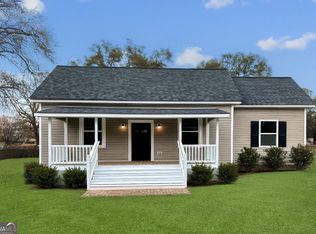 6102 Worsham St NE, Covington, GA 30014