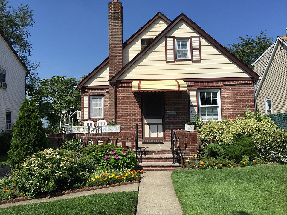1st image of 8544 253rd St