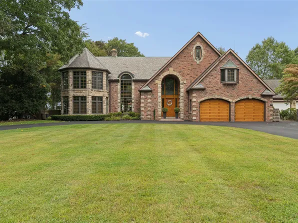 1518 S Shore Dr, Erie, PA 16505