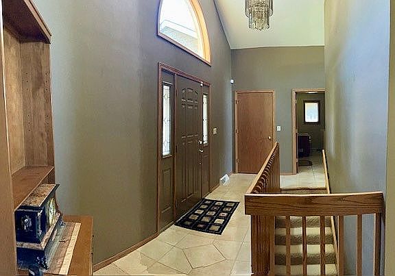 Vaulted ceiling entry