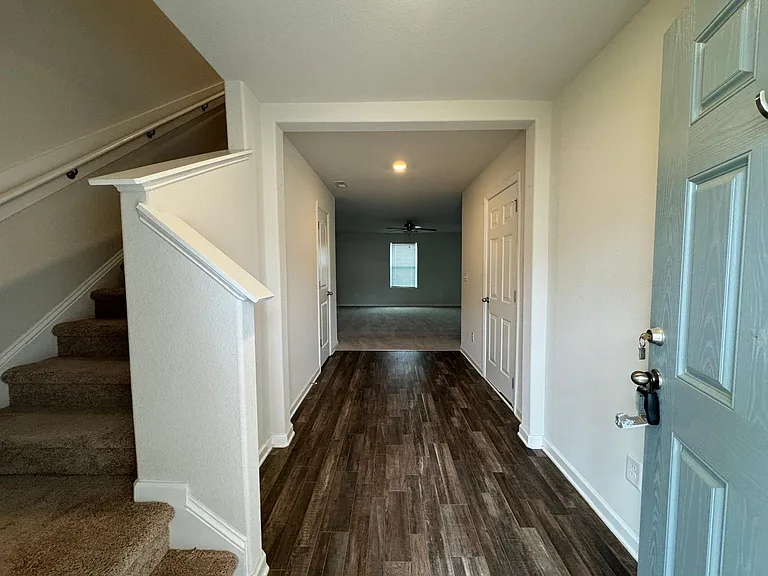 713 Fauna St — Photo 2