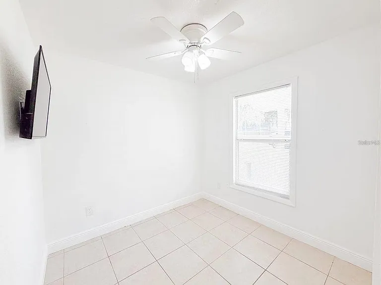 407 W Bella Vista St — Photo 22