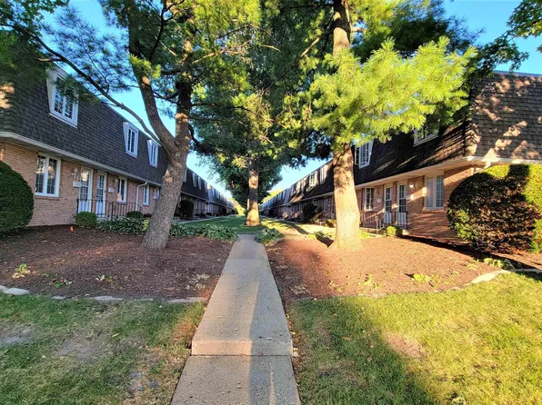 900 S Durkin Dr Unit 35, Springfield, IL 62704
