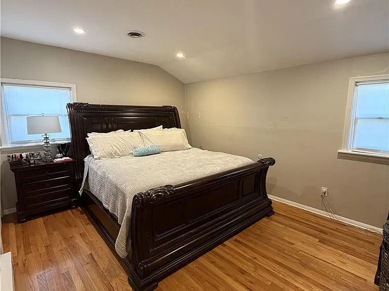 1820 Sherwood St — Photo 5