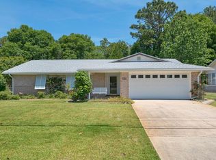 121 12th Ave, Shalimar, FL 32579