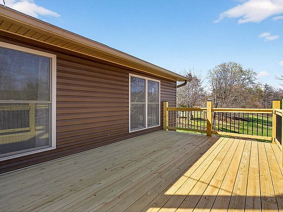 14th image of 138 Effie Allen Ln