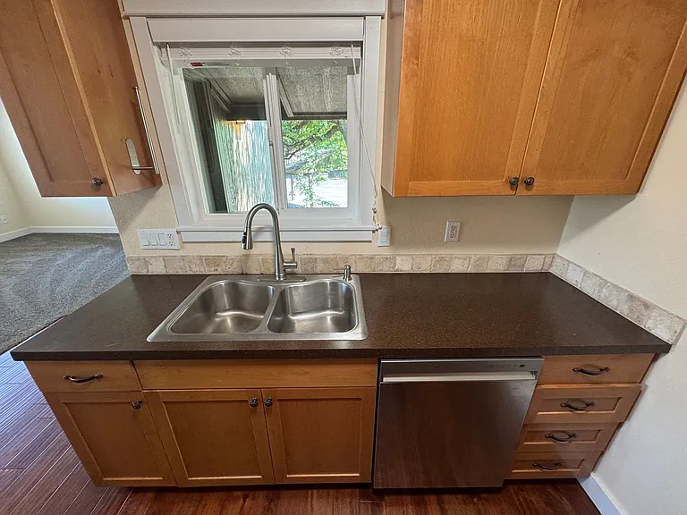 2850 Newton Pl — Photo 4