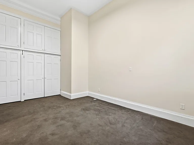 1110 Washington St — Photo 42